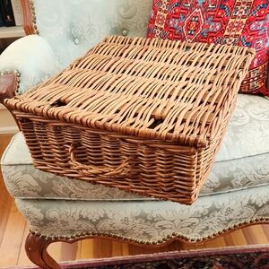 Vintage Wicker Picnic Basket
